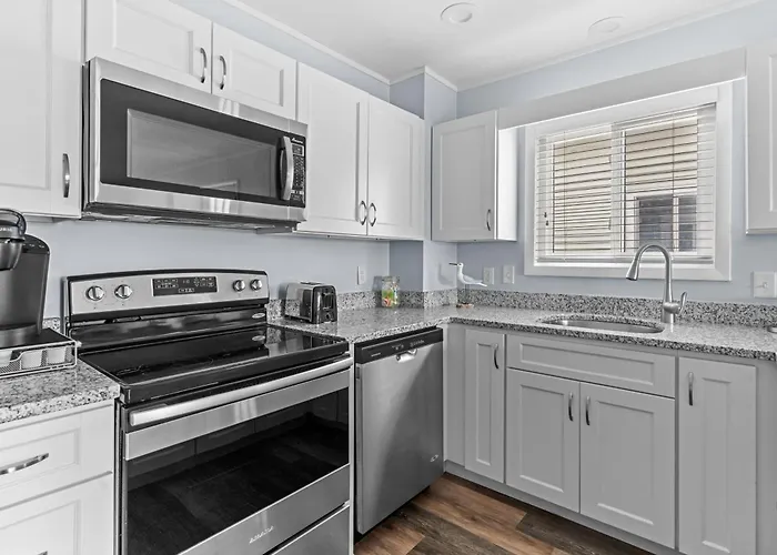 Renovated 3br Short Walk To Right By The Turtle Holiday home Ocean City